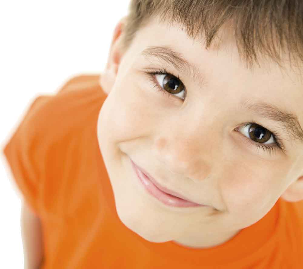 niño feliz